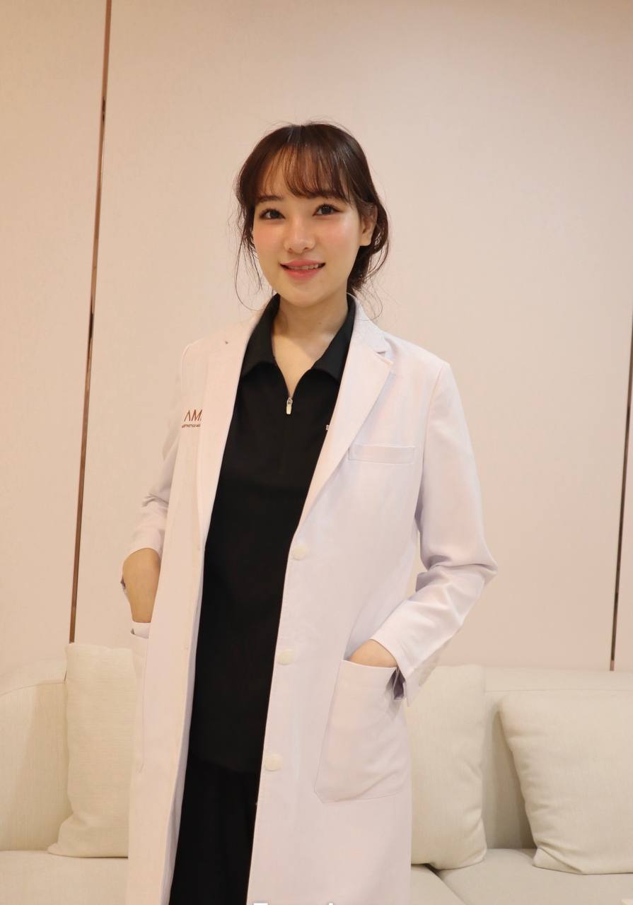 Dr. Busayalux 'Eve' Indhasorn